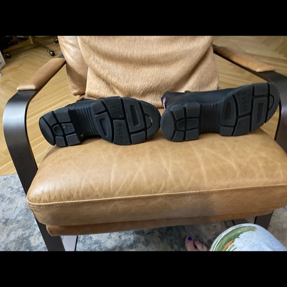 Gucci logo patch Chelsea ankle booties - Picture 3 of 9